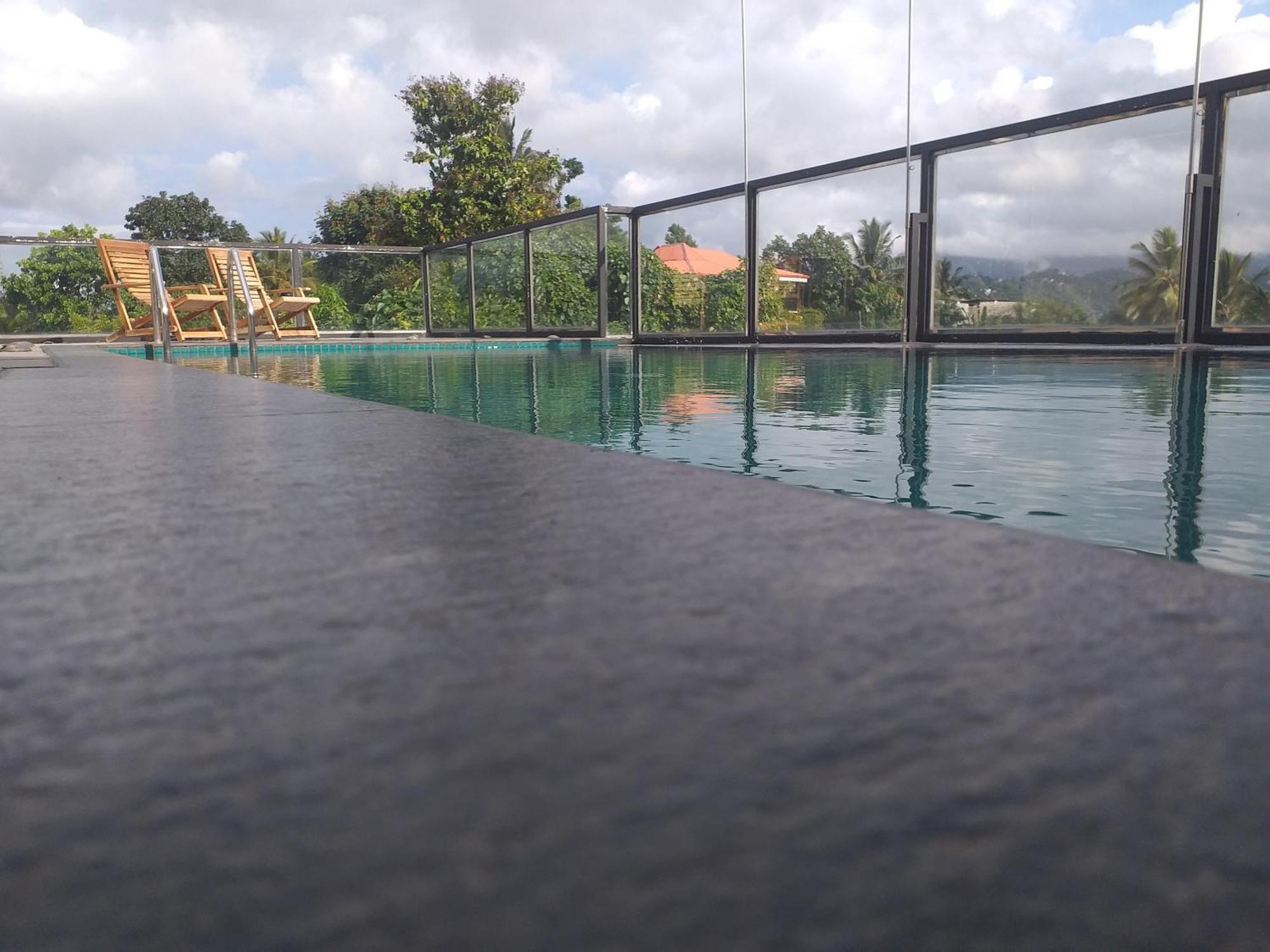 De Mansion Hotels Katugastota ภายนอก รูปภาพ